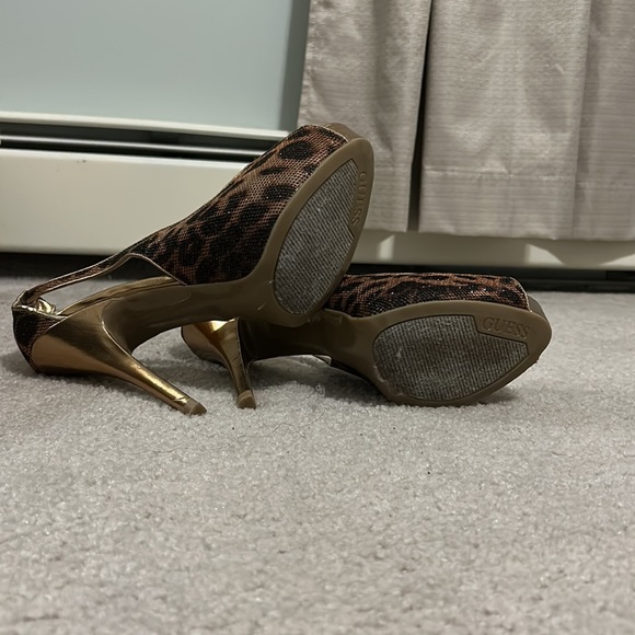 Guess Cheetah Heels - Picture 2 of 3